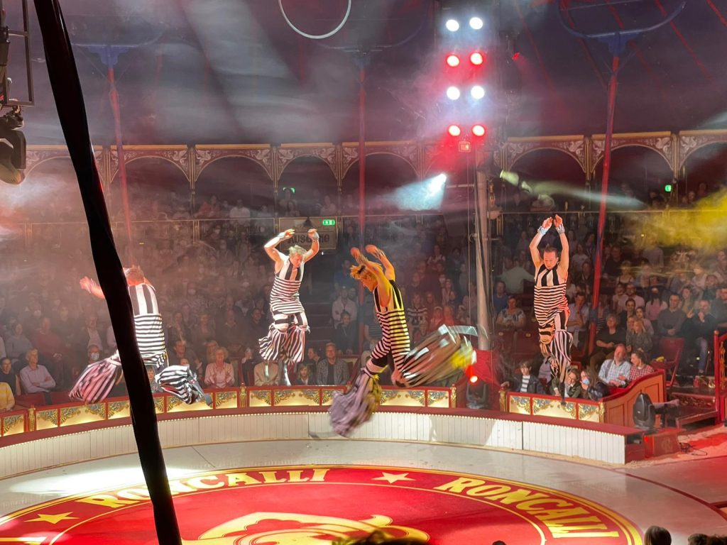 Circus-Theater Roncalli • Zwischen Nostalgie und Moderne 5