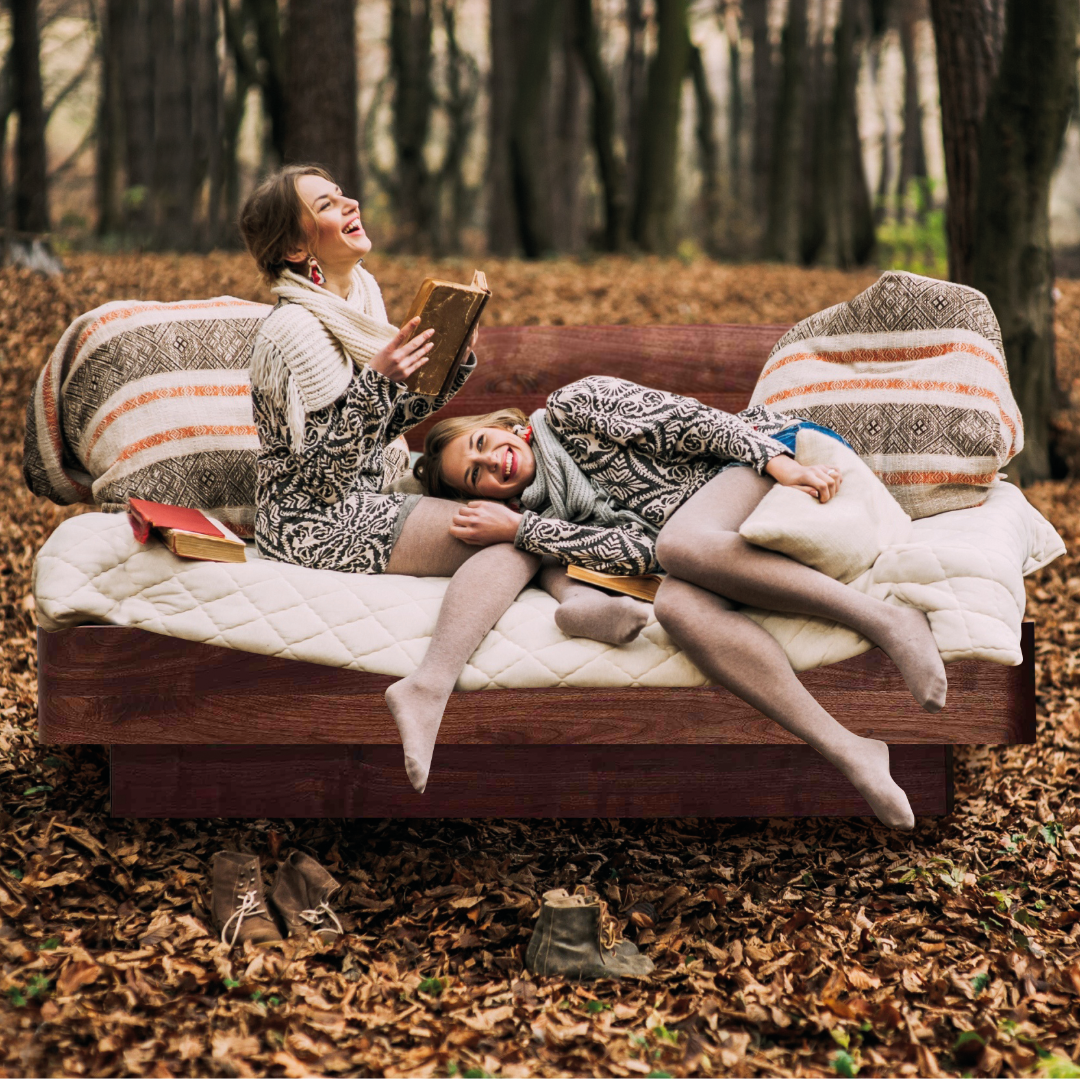 MASSIV Bettgestell Com:Ci von der Holzmanufaktur aus Stuttgart – erhältlich in verschiedenen Ausführungen, Größen und acht Massivhölzern. BETTEN MEYERS MASSIV Bettgestell Com:Ci von der Holzmanufaktur aus Stuttgart – erhältlich in verschiedenen Ausführungen, Größen und acht Massivhölzern. BETTEN MEYERS