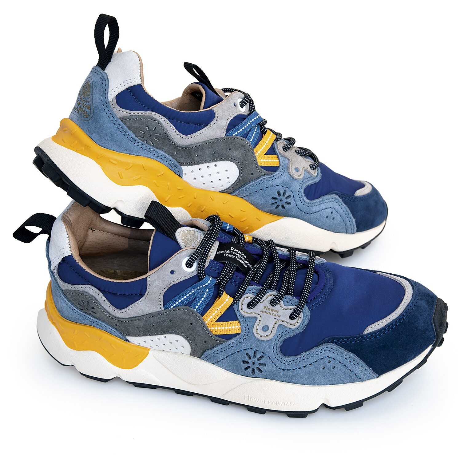 TAKE IT EASY Stil und Komfort: Sneaker von Flower Mountain mit federleichter Korksohle. In verschiedenen Farben für 210 € bei EBINGHAUS HERRENAUSSTATTER