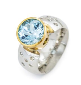 Natasha Overzier • 25 Jahre Schmuckkunst