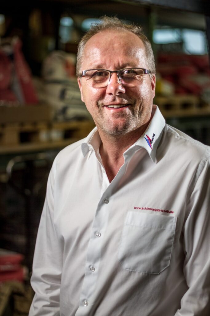 Adolphs Bautenschutz • Fit für die Zukunft 1 Adolphs Bautenschutz • Fit für die Zukunft