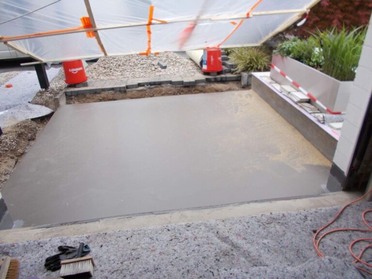 Adolphs Bautenschutz • Garage sanieren, Fahrzeug schützen 3