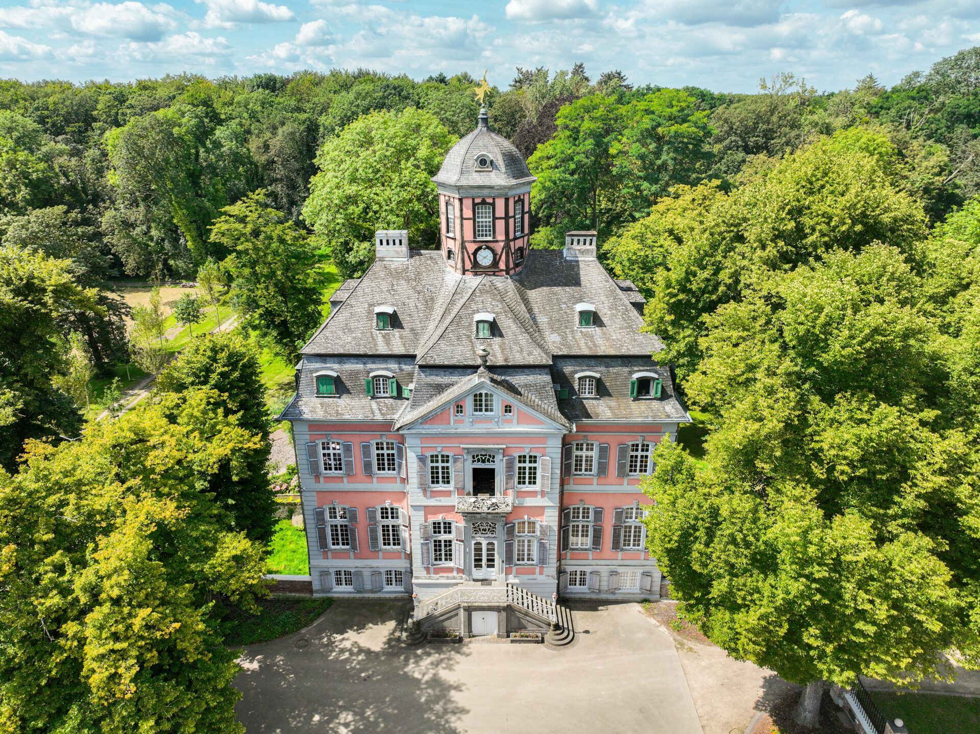 Schloss Arff • Wo das Staunen beginnt