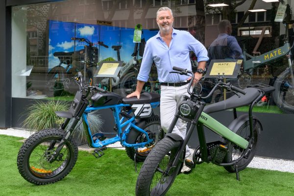 Luxury Gadgets • Electric Rider