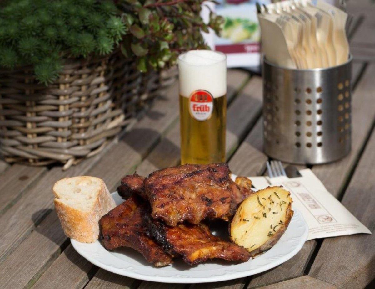Hallerhof Restaurant & Biergarten • Spareribs-Zeit